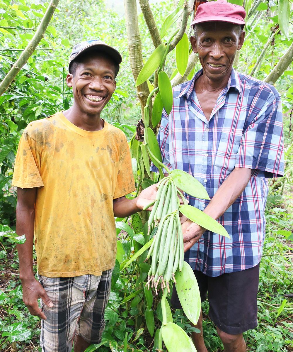 Fidgé und Anicet JERA Leiter Buschzucht in Betavilona, Madagaskar