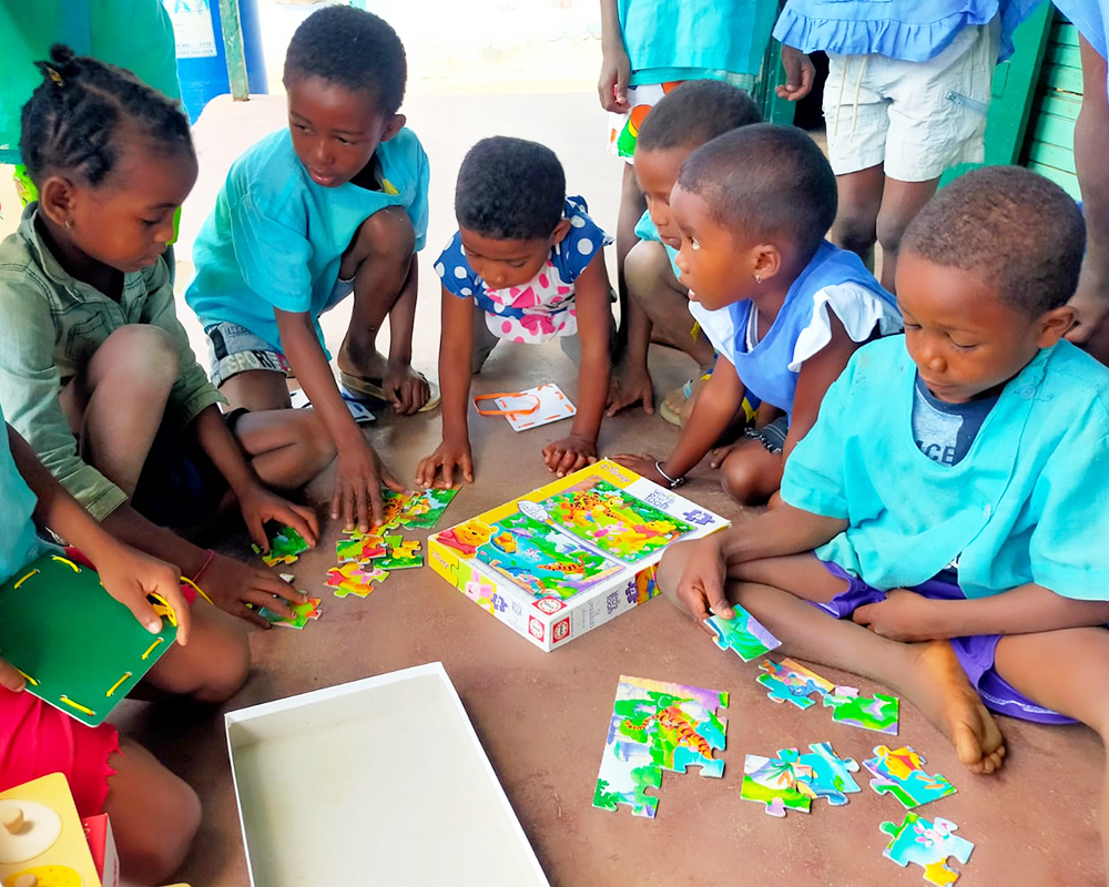 Kinderspiele in unserer Buschschule in Betavilona - Madagaskar